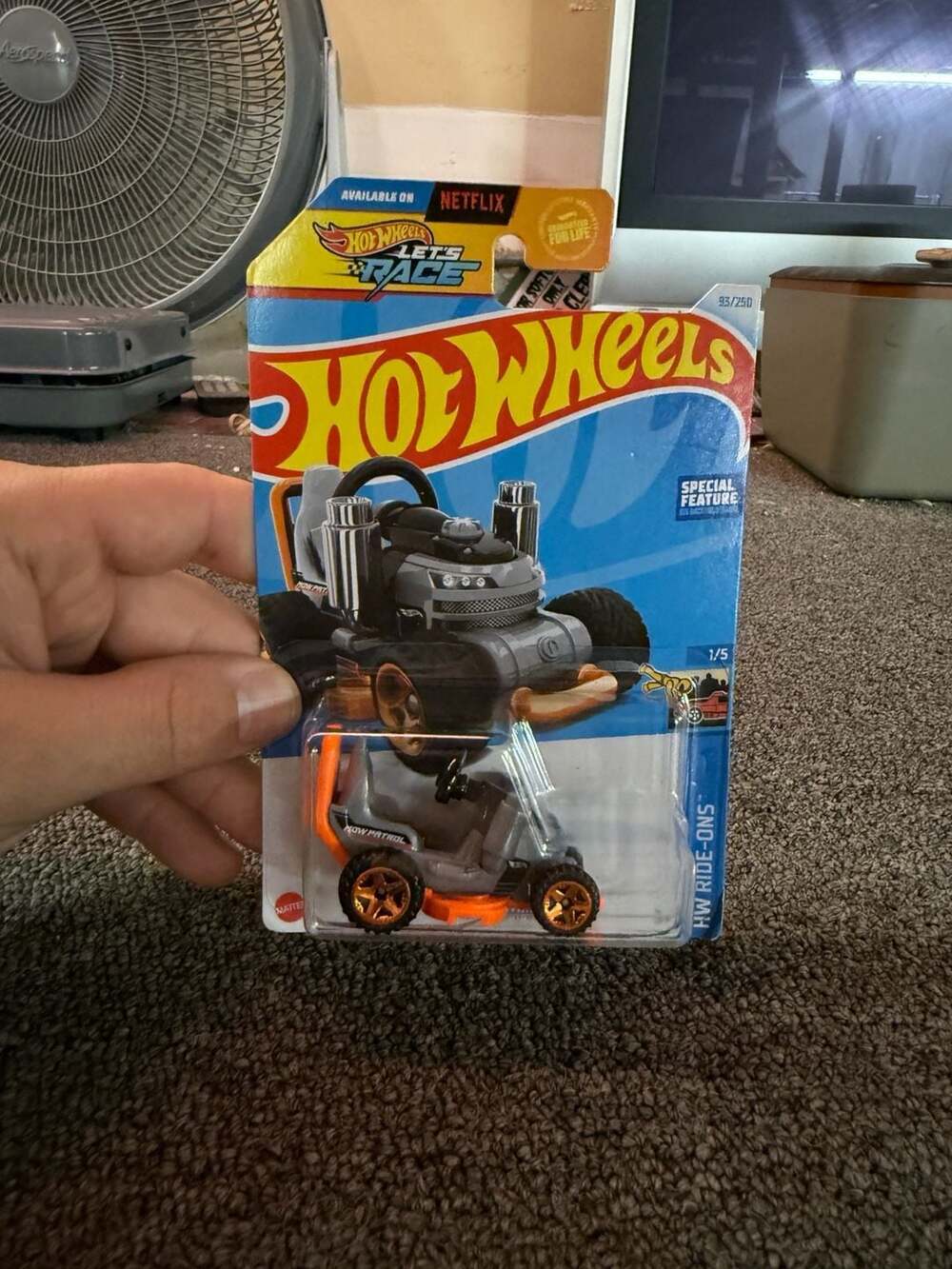 Hot Wheels HW Ride-Ons Grass Chomper 93/250 Diecast Car